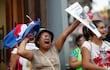 Una mujer arenga durante una manifestación el martes en Asunción.