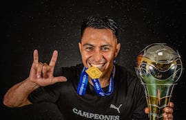 Ángel Rodrigo Cardozo Lucena nació el 19 de octubre de 1994.