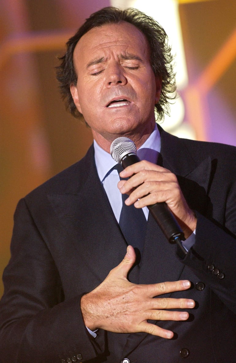 Julio Iglesias 