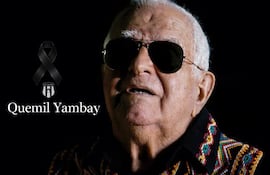 El talentoso artista, Quemil Yambay Rodríguez, uno de los hinchas más reconocidos de su querido Guaraní.