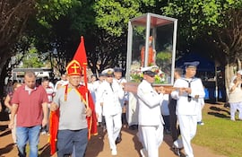 Con una procesión y misa concluyó este lunes la serie de actividades en honor a San Blas, santo patrono de Ciudad del Este, que además celebra sus 68 años de fundación. El párroco de la Catedral, Ernesto Zacarías, pidió a los esteños practicar más la justicia para desterrar la mala imagen de la ciudad.
