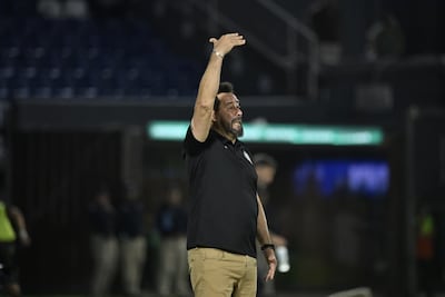 Pablo "Vitamina" Sánchez (53 años), entrenador de Olimpia.