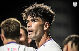 Brian Montenegro convirtió el empate del Defensor contra Peñarol.