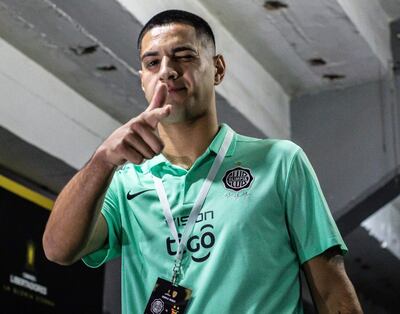 Luis Zárate, titular en Olimpia ante Resistencia.