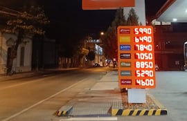 Emblemas privados también bajan sus precios.