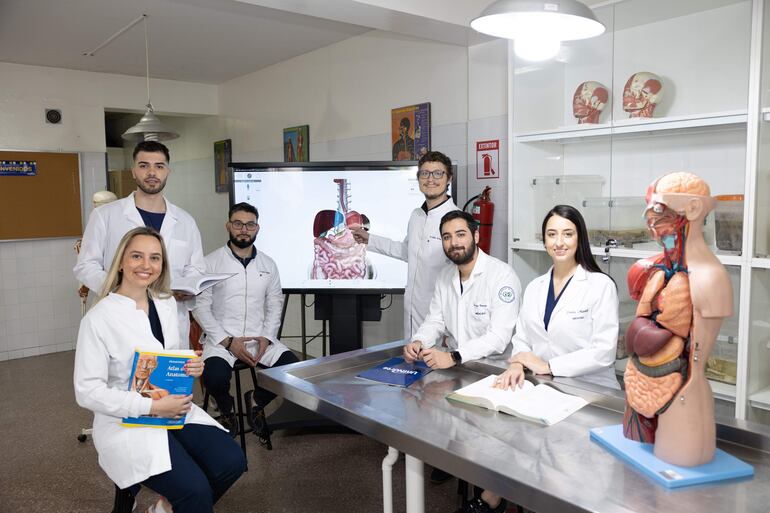 La internacionalización es un pilar estratégico para UniNorte, que promueve la movilidad académica y docente con universidades de todo el mundo.