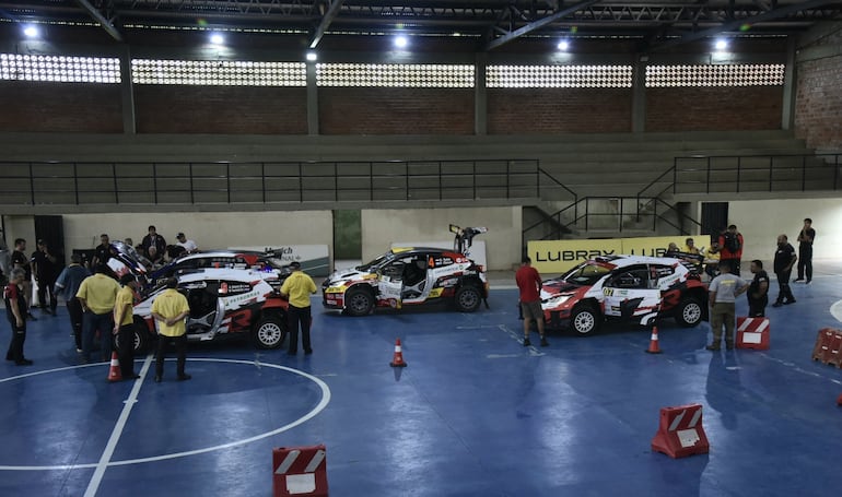 Polideportivo Municipal de Carapeguá, lugar donde se realizaron las verificaciones esta mañana.