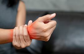 El virus de chikunguña genera dolores articulares intensos durante varias semanas.