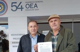 Exobreros de Itaipú denuncian la vulneración de sus derechos ante la OEA.