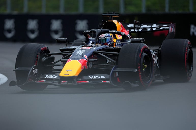 El neerlandés Max Verstappen completó el podio en Montreal.