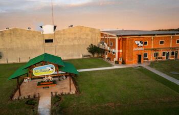 Planta industrial de La Pradera adecuada a estándares internacionales de calidad.