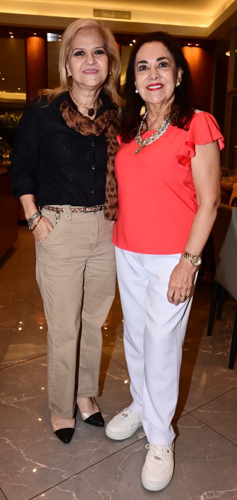 Marithé Duré junto con Azize Derbaz.