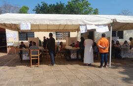 Jornada cívica tranquila en Santa Elena.