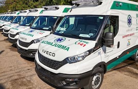 Salud Pública ya distribuyó 135 ambulancias en diversas regiones del país.