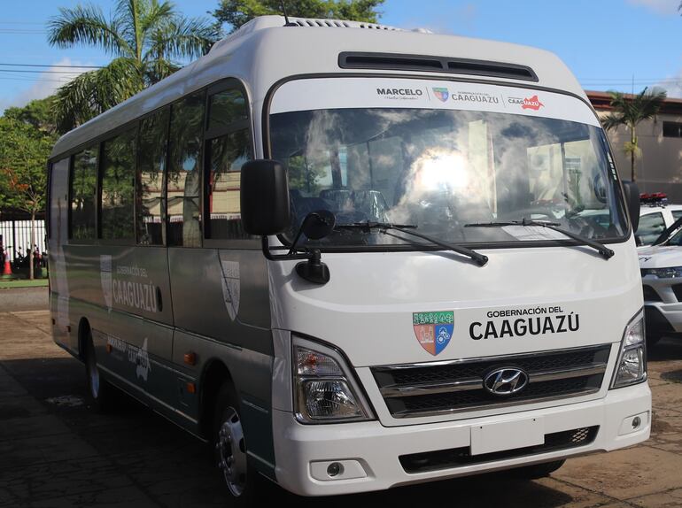 EL bus tiene un capacidad para 27 pasajeros y estará disponible para el viaje gratuito de los pacientes.