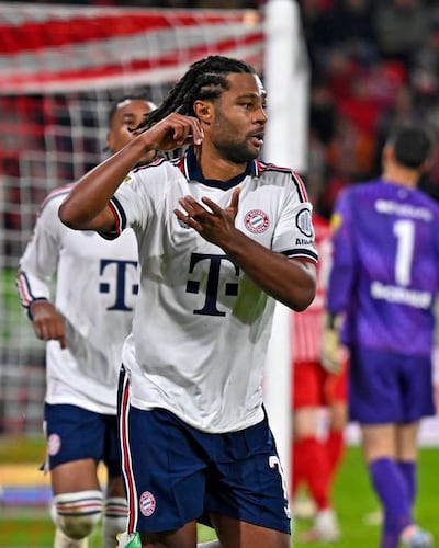 El delantero alemán Serge Gnabry celebra el segundo tanto del Bayern Múnich en el duelo ante Friburgo.