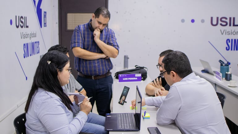 Doble titulación y mentoría personalizada.