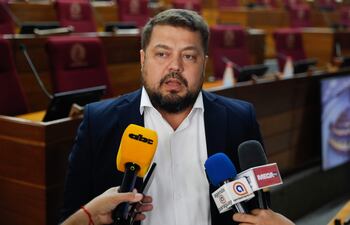 El senador Colym Soroka.