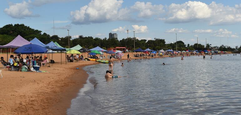 Playa Mboika'e de Encarnación