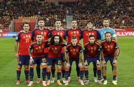 Equipo formado de la selección española, antes del encuentro frente a Turquía correspondiente a la fase de clasificación para el Mundial 2026. España sigue liderando el ranking FIFA de selecciones.