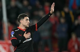 El delantero de Independiente de Avellaneda, Santiago Montiel, se hizo acreedor del premio Puskas al mejos gol de la presente temporada.