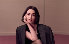 La actriz Lily Collins es la nueva imagen de la afamada marca Calvin Klein.