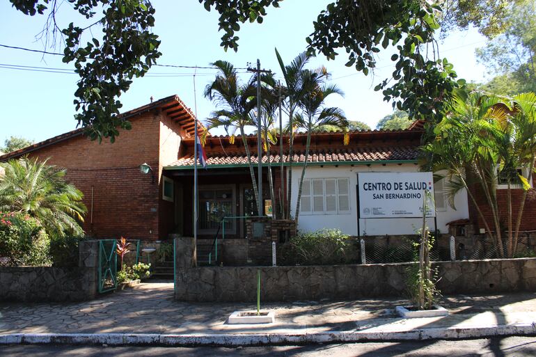 Así luce la entrada del Centro de Salud de San Bernardino.