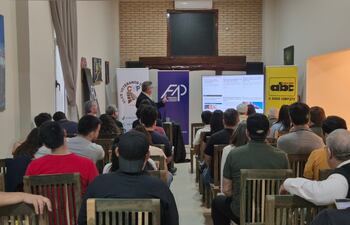 La segunda jornada del Seminario organizado por el CVP y FAP generó gran interés entre los presentes, que se inscribieron de modo libre y gratuito.