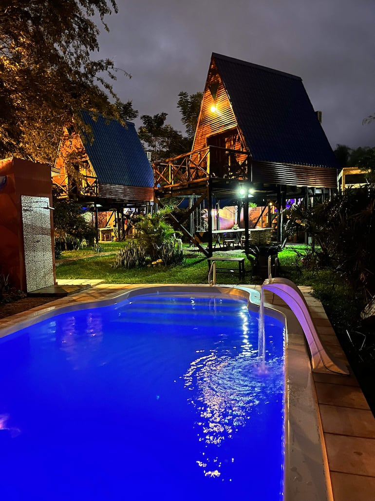 Para disfrutar de los atractivos que ofrece Paraguarí, en el municipio se dispone de hoteles y posadas con atención personalizada.