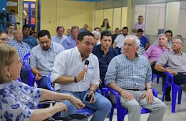 El gobernador de Central Ricardo Estigarribia, en el DIrectorio del PLRA el martes último.