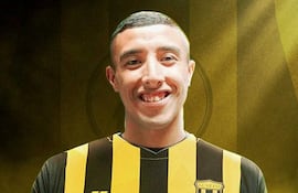 Jonathan David Gallardo, nuevo futbolista de Guaraní.