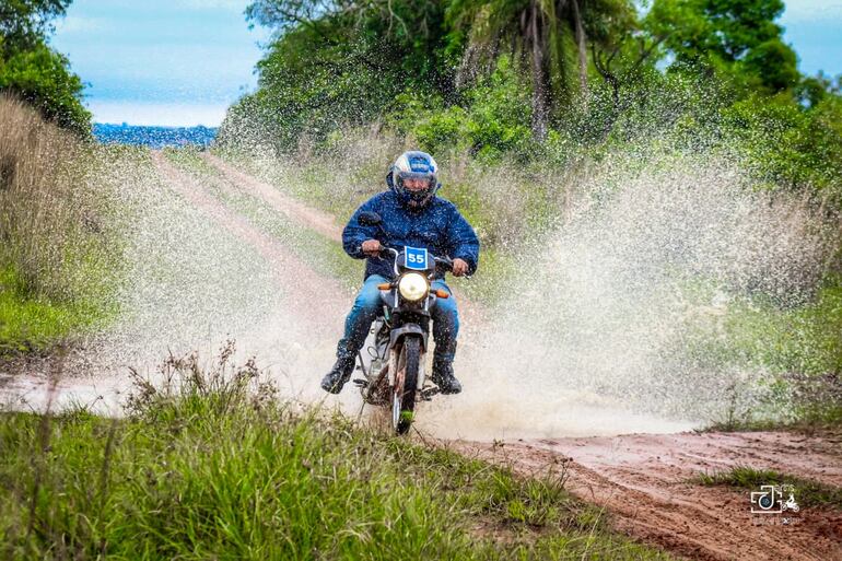 Una postal de la carrera en Caballero Punta.