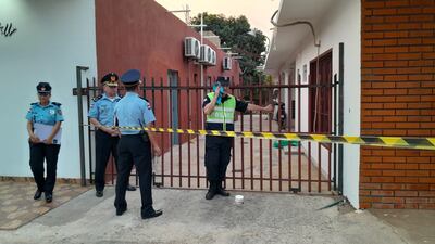 La casa donde fue hallada Gibelda Gamarra, hermana del comisario retirado, Antonio Gamarra, asesinada presuntamente durante un asalto.
