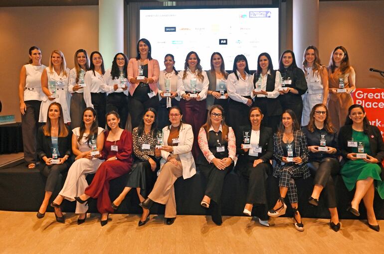 Ganadoras de  51 a 250 colaboradores de Los Mejores Lugares para Trabajar para Mujeres 2026.
