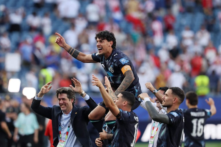 Gustavo Gómez: "Alemania sabía que, si nos quería ganar, tenía que sudar sangre" - Selección Paraguaya