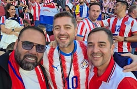 El vicepresidente Pedro Alliana (centro) junto a Guillermo del Puerto (der.) y el ministro César Ramírez en Estados Unidos.
