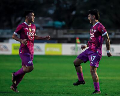 Lucas Sanabria (izquierda) y Matías Espinoza, continuarán en Libertad.