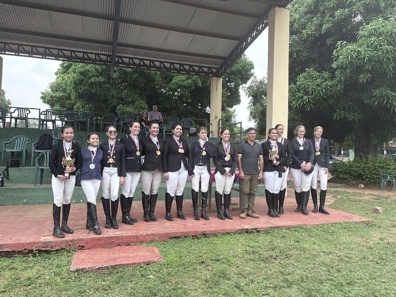 Hipismo en Acá Carayá con una buena jornada en las justas de Adiestramiento