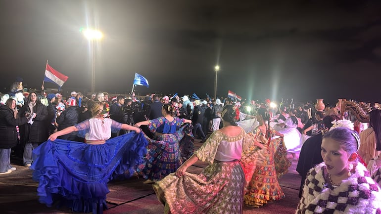 Multitud recibe a la selección paraguaya tras Mundial