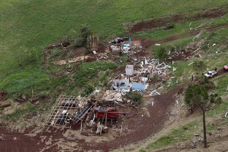 La velocidad del tornado en Río Bonito, Paraná, habría llegado a los 250 km por hora. 