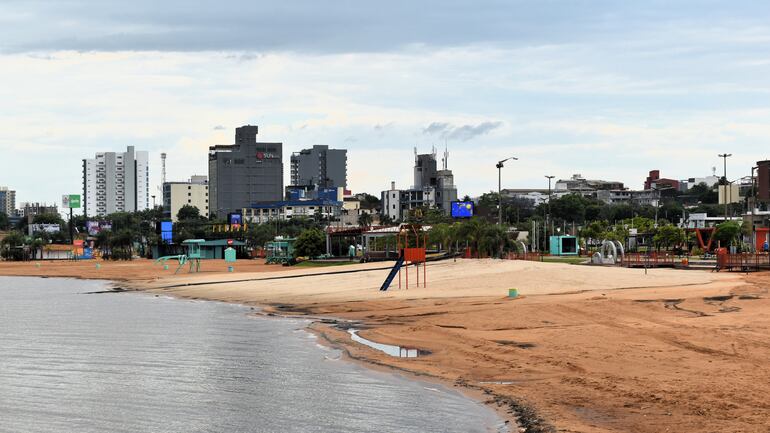 Playa San José de Encarnación.