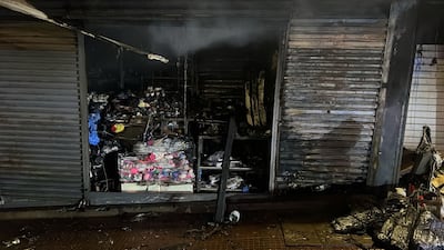 El incendio causó cuantiosos daños materiales al afectar las casillas y mercaderías.