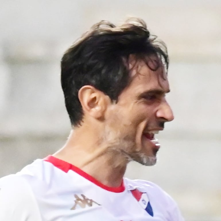Roque Luis Santa Cruz (44 años).