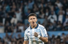 Hernán Gabriel Rojas marcó el segundo penal para Racing, que venció a Tigre por 4-2 en dicha definición, para avanzar a la semifinal del Clausura Argentino.