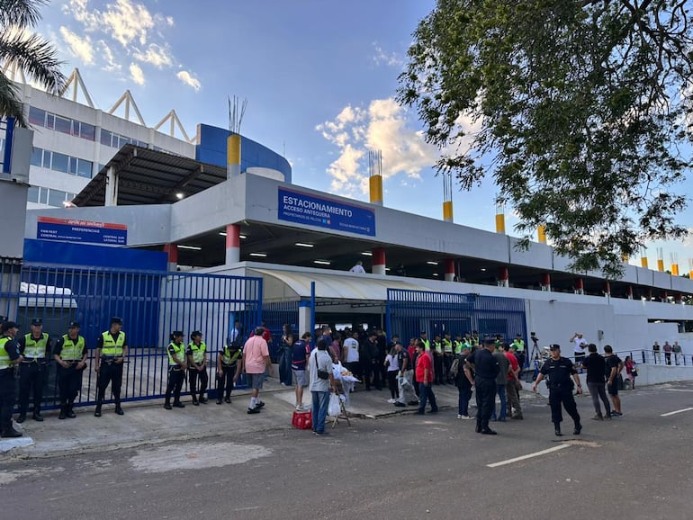 Cerro Porteño elije hoy a un nuevo presidente.