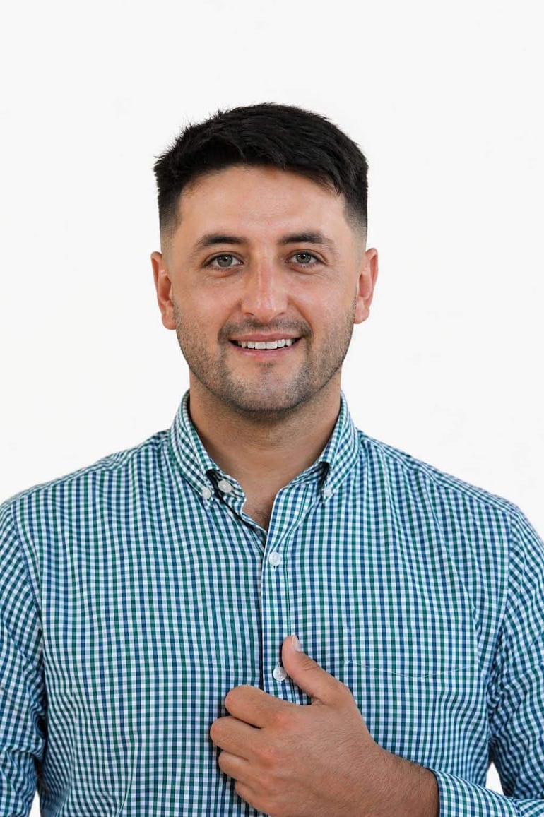 El candidato a la intendencia de Acahay, Lidio Samudio (Alianza Guaraní).