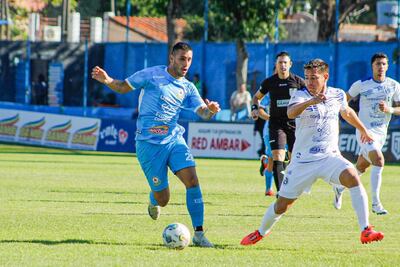 Duelo entre los experimentados Jorge Colmán y Edgardo Orzusa, que llegaron a los goles. El volante ofensivo del Triángulo rojo señaló el agónico tanto de la victoria.
