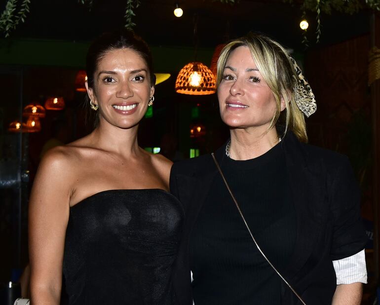 María Gompertt y Ailsa Villalba.