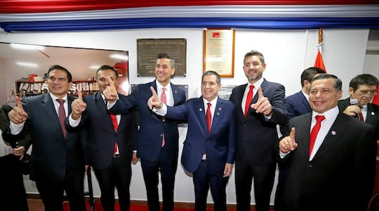 Juan Carlos Baruja recibió el respaldo de Horacio Cartes durante la inauguración de mejoras en la ANR.