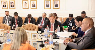 El senador Natalicio Chase en la reunión de la mesa directiva presidida por Basilio "Bachi" Núñez (ANR, HC).